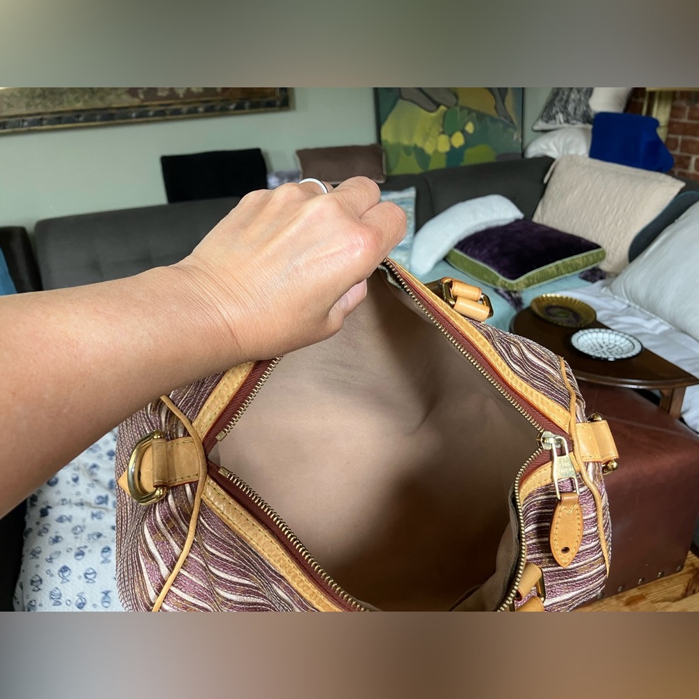 SALE! LV Limited Edition 2010 Monogram Eden Speedy Bandoulière 30 Peach - Picture 12 of 16